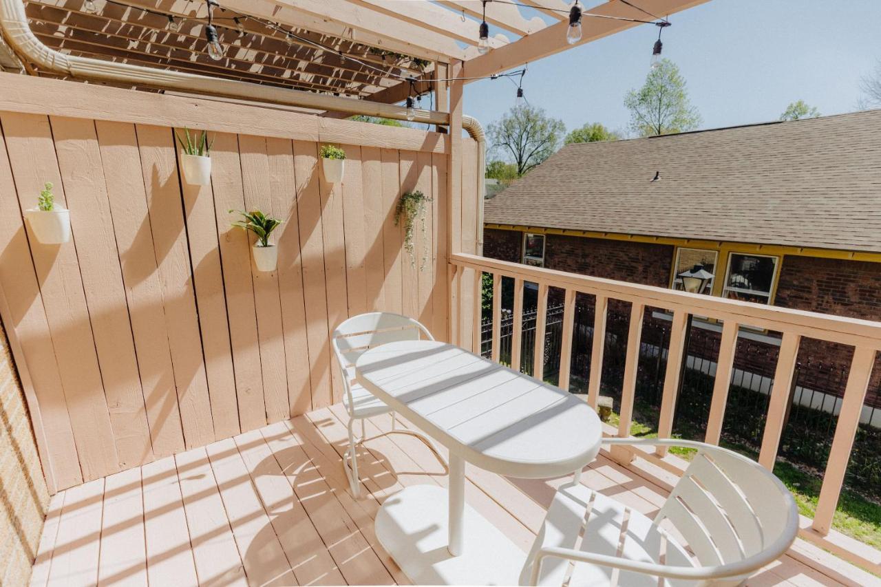Centrally Located 2Br Overton Square Unit 2 Fast Wifi Free Parking Yes Pets Memphis Exterior foto