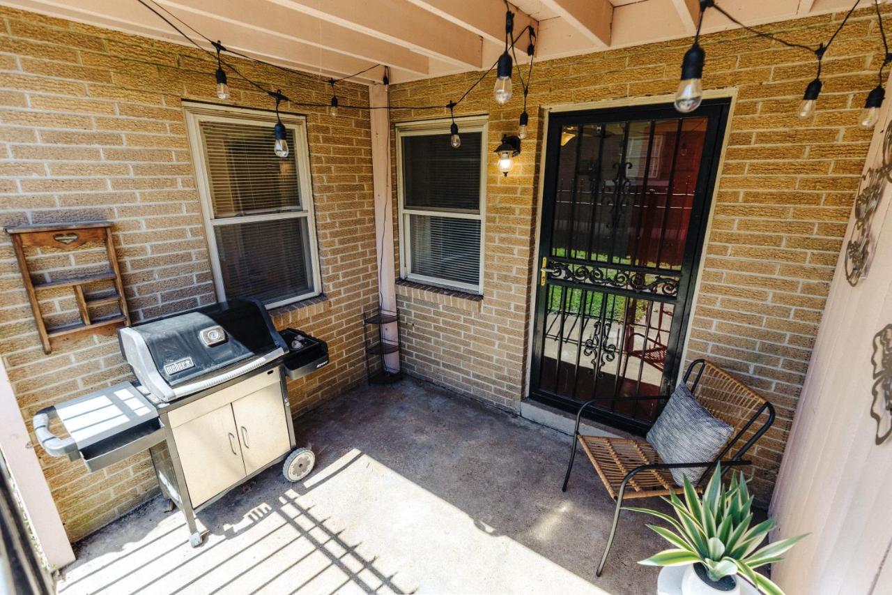 Centrally Located 2Br Overton Square Unit 2 Fast Wifi Free Parking Yes Pets Memphis Exterior foto